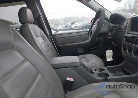 2004 Ford Explorer Nbx/Xlt z USA, uszkodzony, nr VIN 1FMZU73W94UB38246